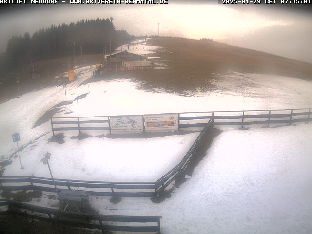 aktuelle Sicht auf den Skihang