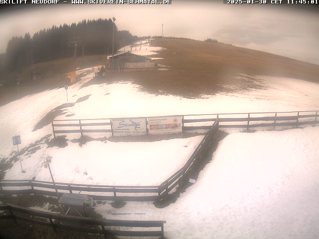 aktuelle Sicht auf den Skihang
